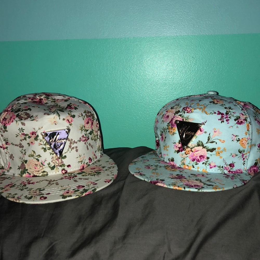 2 SnapBack Hats